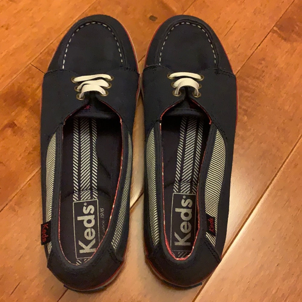 Keds Women Navy Polka Dot‎ Flats size 6
